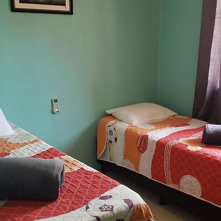 Casa De 2 Quartos No Centro De Bombinhas Luaran gambar